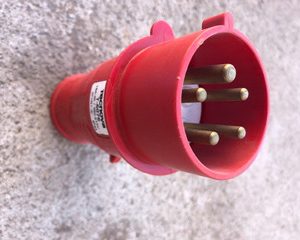 FICHA MACHO IP44 3P+N+T 16A 380V TECNOVA